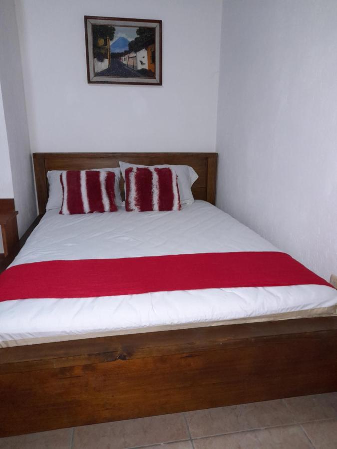Hostal Blood Moon Рио Дулсе Екстериор снимка