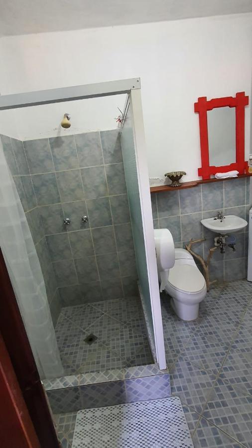 Hostal Blood Moon Рио Дулсе Екстериор снимка